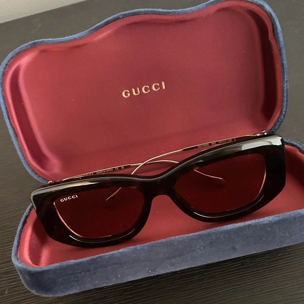 Gucci Women’s Sunglasses with Case - Never Worn, Brand New - Picture 1 of 5